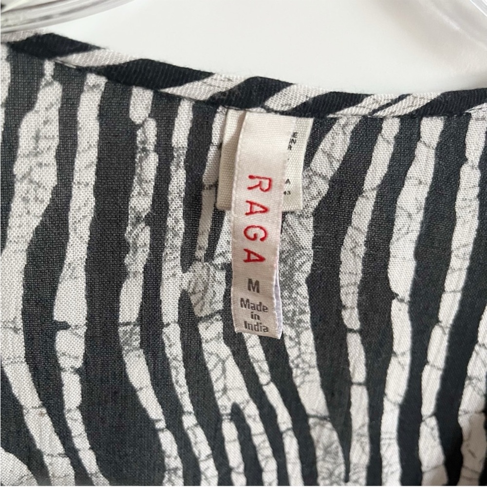 Raga Anthropologie tunic top black white zebra print stripes embroidery floral - Picture 7 of 9